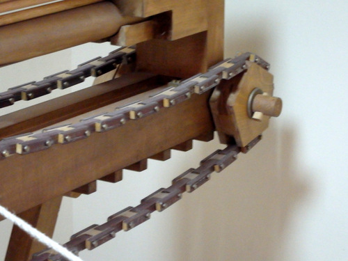 Details of the chain-drive on a Pentagon sided drive sprocket.