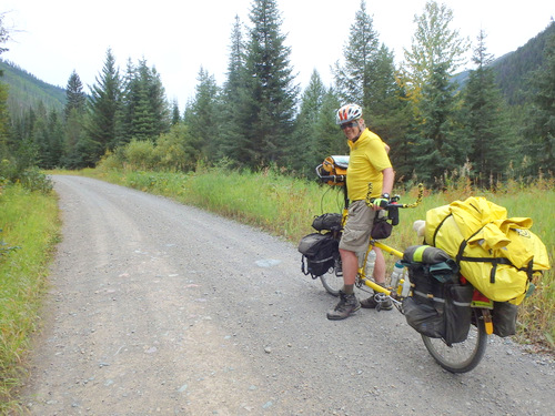 Dennis Struck and the Bee on the GDMBR (NF 115, MT).