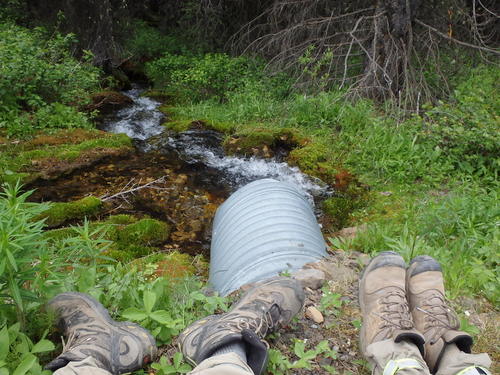 GDMBR: We had lunch next to a clear water culvert.