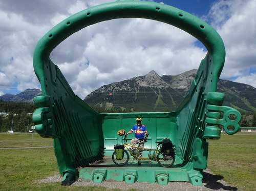 GDMBR: Dennis, the Bee, and a super large dragline bucket.