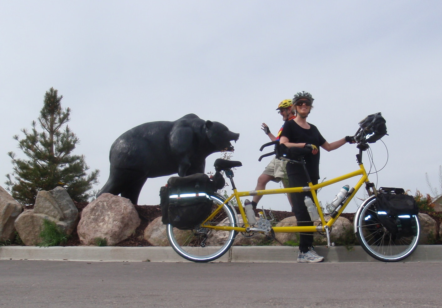 Unwary Tourist (Grizzly Statue)