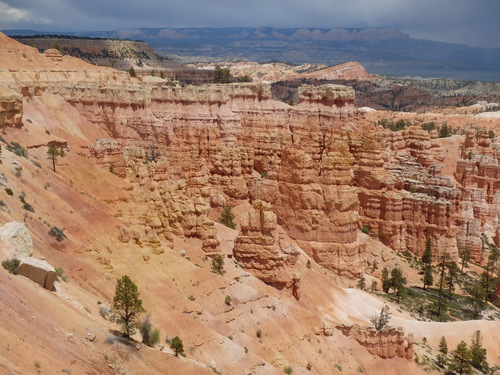 Bryce Canyon Rim Hike.
