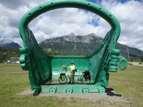 GDMBR: Terry and the Bee posing at the end of our previous travel-leg.