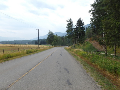 GDMBR: Southbound on Lower Elk Valley Road, BC, Canada.