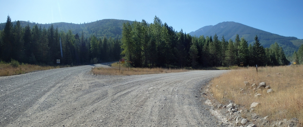 GDMBR: Lodgepole River Road bears right here.