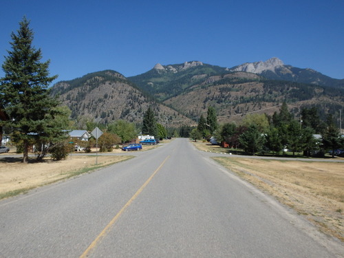 GDMBR: Main Street, Elko.