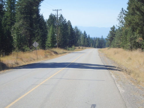 GDMBR: Cycling SW on Kikomun Road.