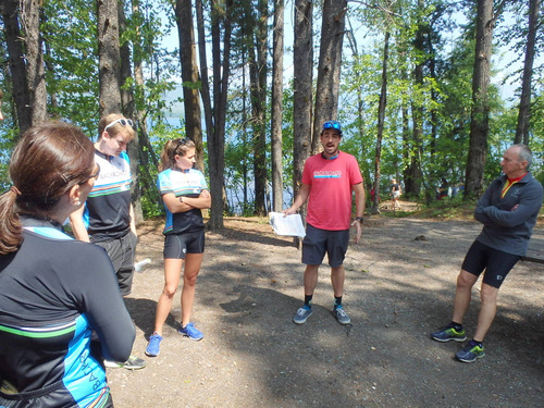 Hendrik was giving the day's ride itinerary and safety briefing.