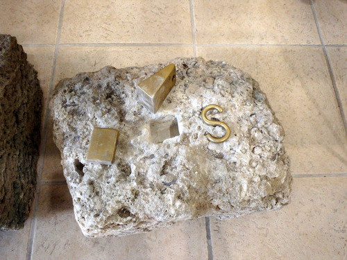 The Wolf, used for moving big Stones.