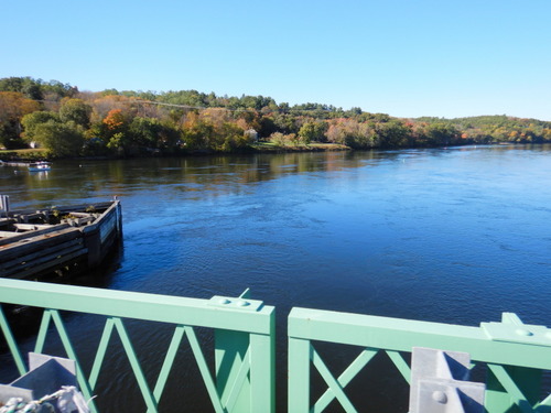 This is the bridge view as the Bee crosses the Bridge.