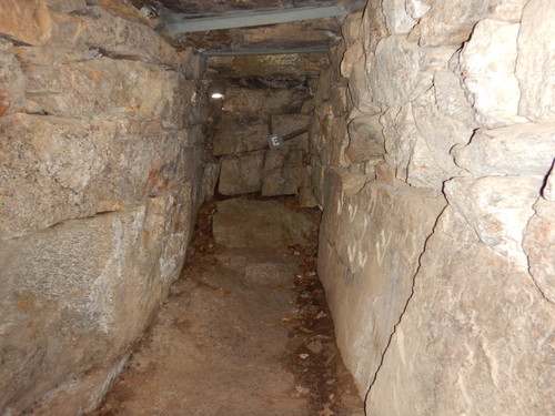 This stone work seems more fitting of passageways than of a dwelling.