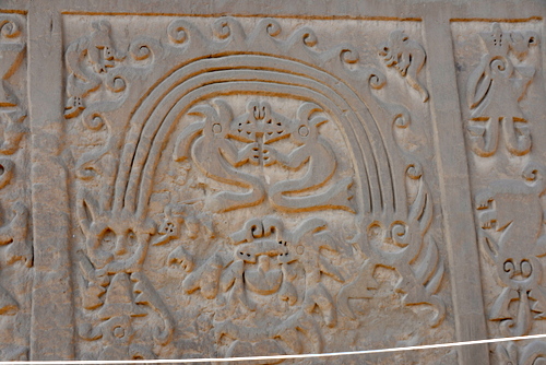 More Huaca del Dragón reliefs.