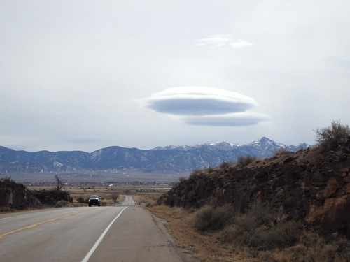 This was the moment that the Lenticular Clouds registered to my brain.